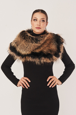 Raccoon fur collar