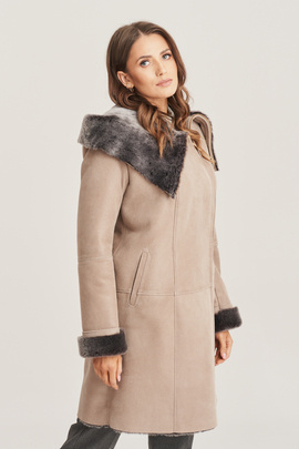 Women's sheepskin coat