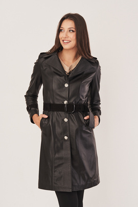 Women's lambskin leather coat  in a black