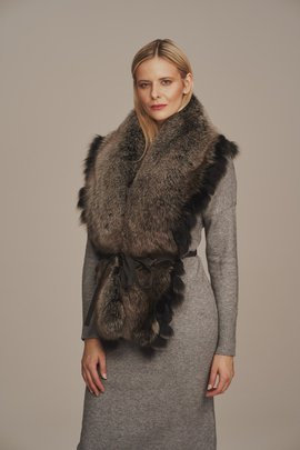 Real fox fur collar