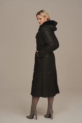 Women's long sheepskin coat black